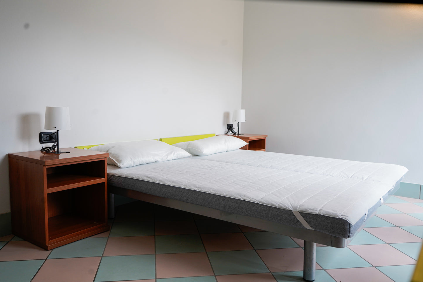 STANZA SORBA POSTO LETTO IN OSTELLO